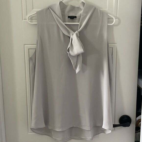 Ann Taylor Gray Bow Neck Shell - Picture 1 of 6